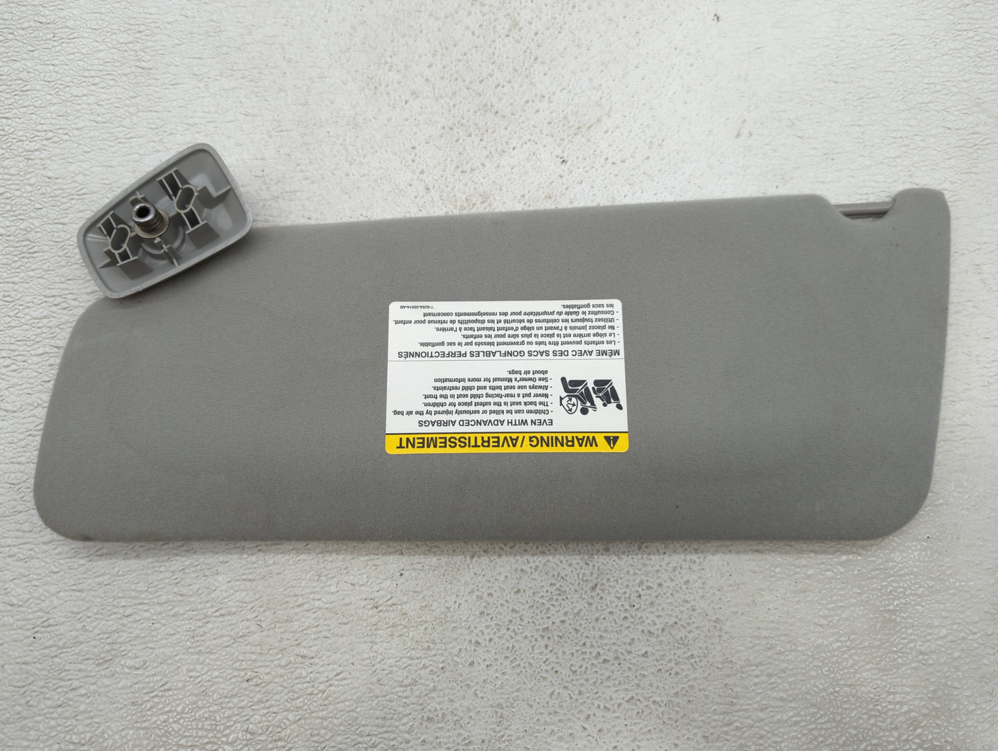 2004-2008 Ford F-150 Sun Visor Shade Replacement Passenger Right Mirror Fits Fits 2004 2005 2006 2007 2008 OEM Used Auto Par