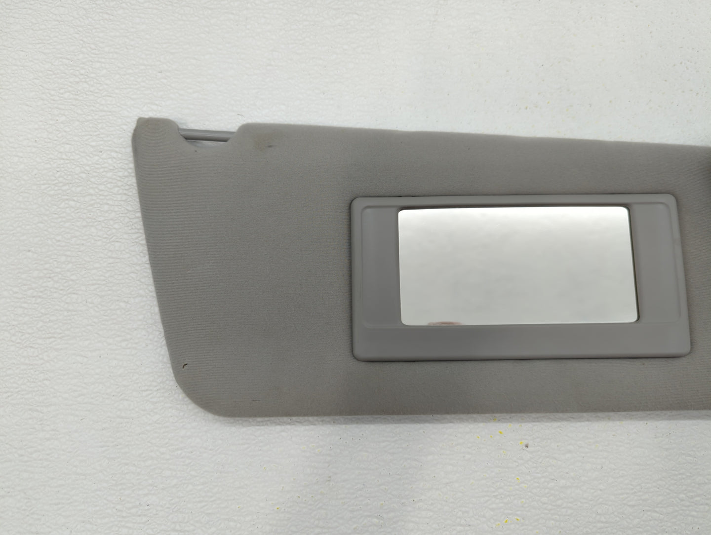 2004-2008 Ford F-150 Sun Visor Shade Replacement Passenger Right Mirror Fits Fits 2004 2005 2006 2007 2008 OEM Used Auto Par