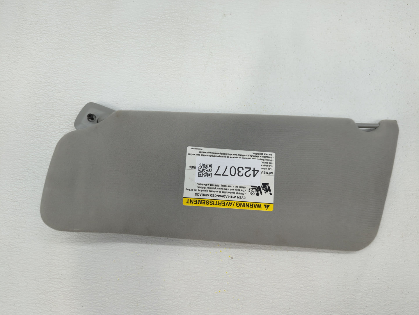 2004-2008 Ford F-150 Sun Visor Shade Replacement Passenger Right Mirror Fits Fits 2004 2005 2006 2007 2008 OEM Used Auto Par