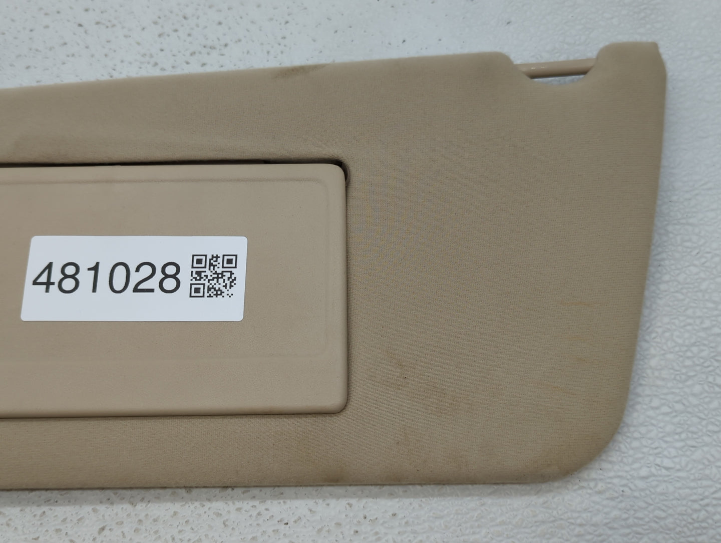 2004-2008 Ford F-150 Sun Visor Shade Replacement Passenger Right Mirror Fits Fits 2004 2005 2006 2007 2008 OEM Used Auto Par