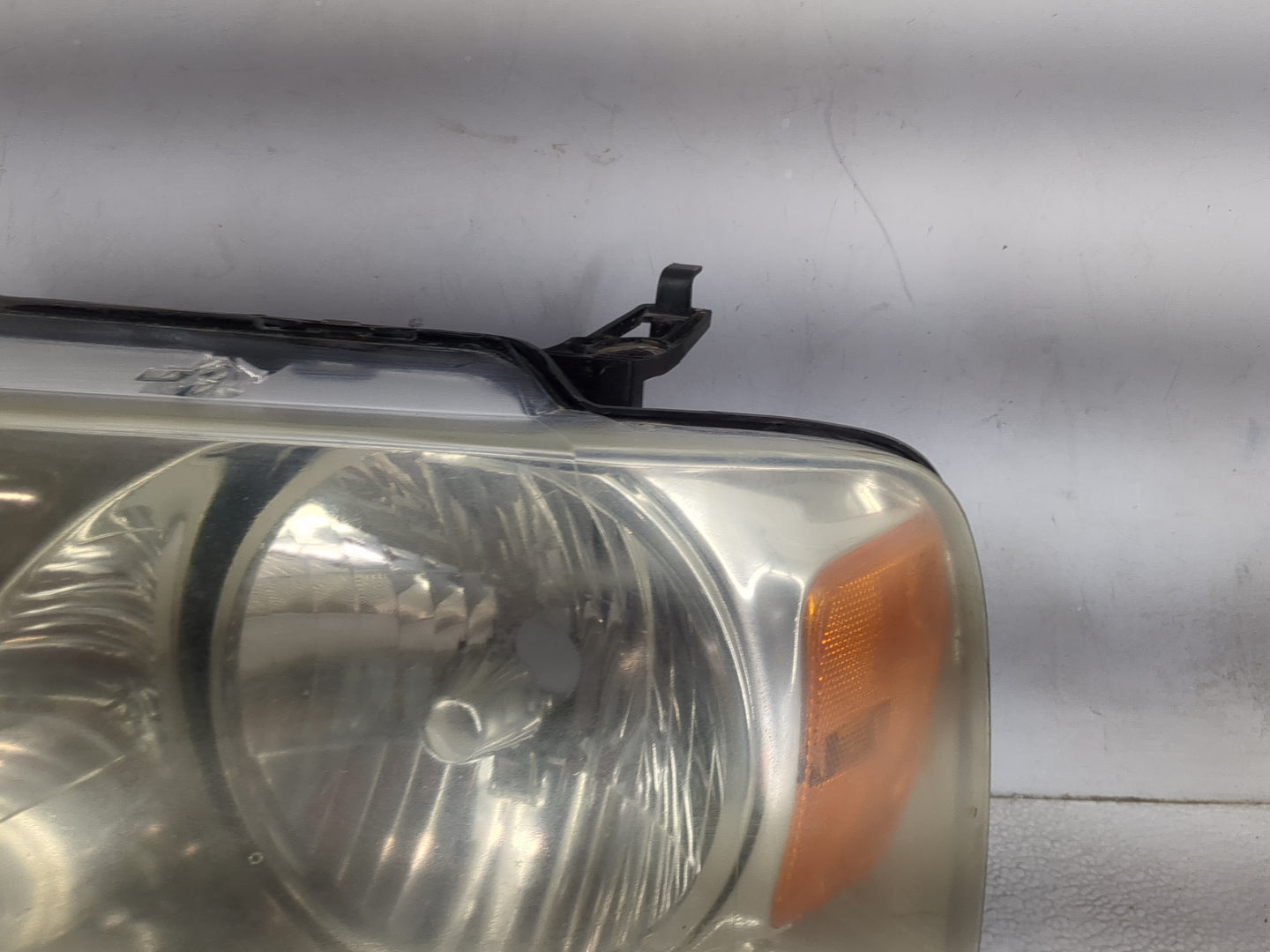 2004-2008 Ford F-150 Driver Left Oem Head Light Headlight Lamp 5031178 - Oemusedautoparts1.com