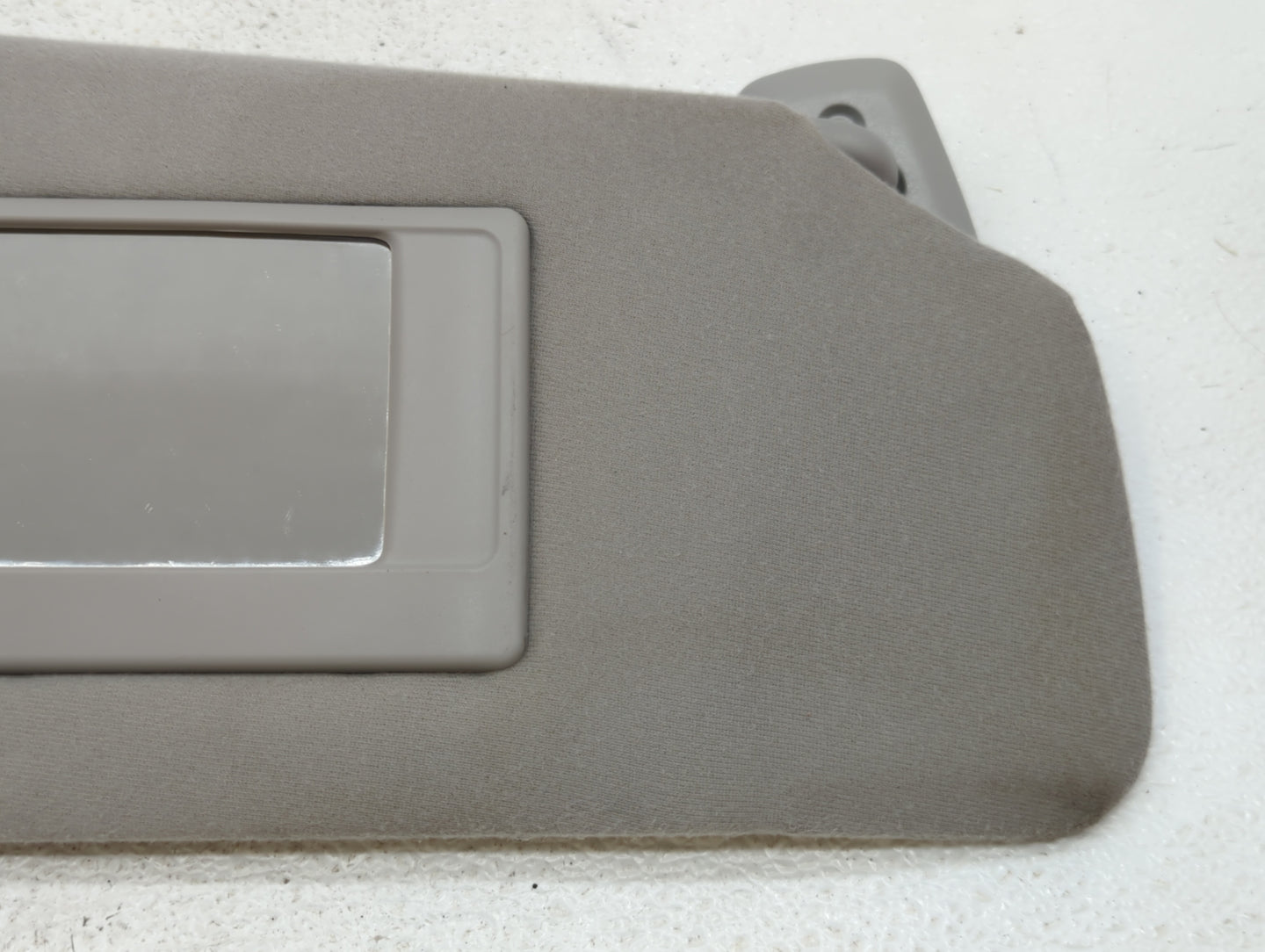 2004-2008 Ford F-150 Sun Visor Shade Replacement Passenger Right Mirror Fits Fits 2004 2005 2006 2007 2008 OEM Used Auto Par