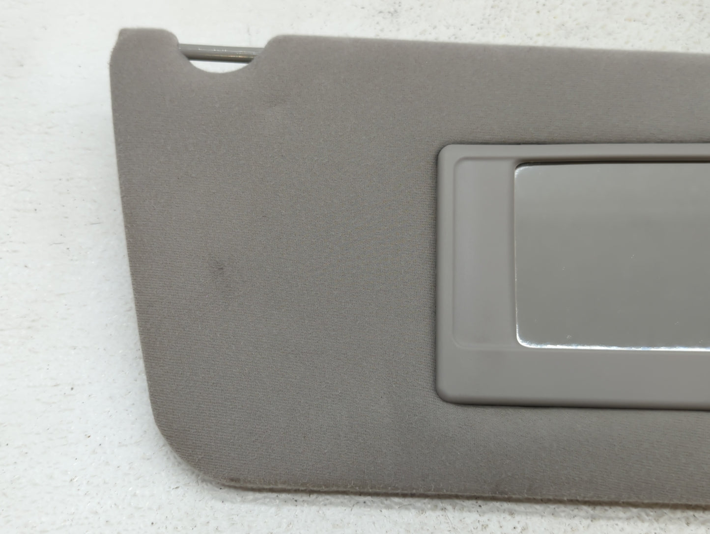 2004-2008 Ford F-150 Sun Visor Shade Replacement Passenger Right Mirror Fits Fits 2004 2005 2006 2007 2008 OEM Used Auto Par