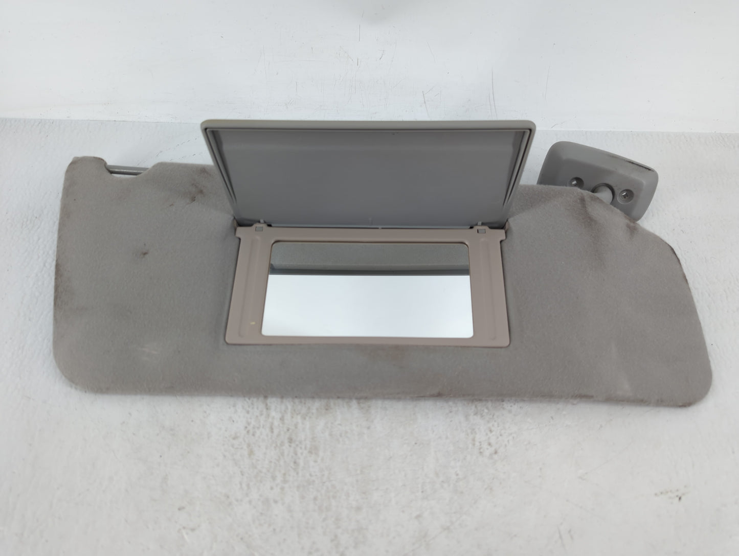 2004-2008 Ford F-150 Sun Visor Shade Replacement Passenger Right Mirror Fits Fits 2004 2005 2006 2007 2008 OEM Used Auto Par