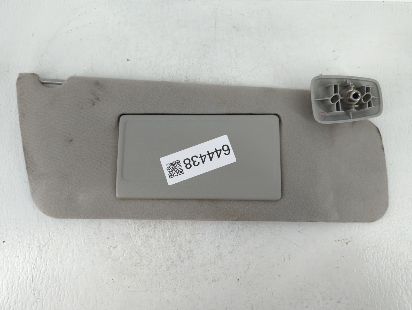 2004-2008 Ford F-150 Sun Visor Shade Replacement Passenger Right Mirror Fits Fits 2004 2005 2006 2007 2008 OEM Used Auto Par