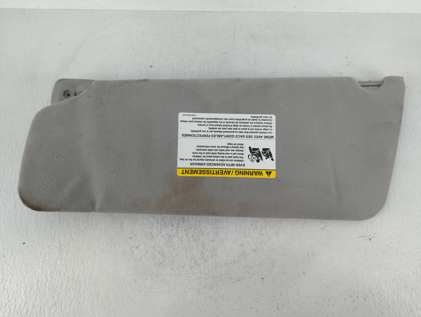 2004-2008 Ford F-150 Sun Visor Shade Replacement Passenger Right Mirror Fits Fits 2004 2005 2006 2007 2008 OEM Used Auto Par