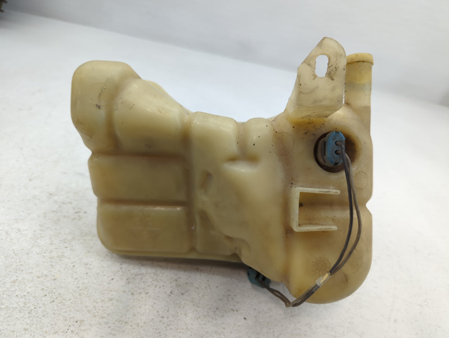 2008 Ford F-150 Radiator Coolant Overflow Expansion Tank Bottle - Oemusedautoparts1.com