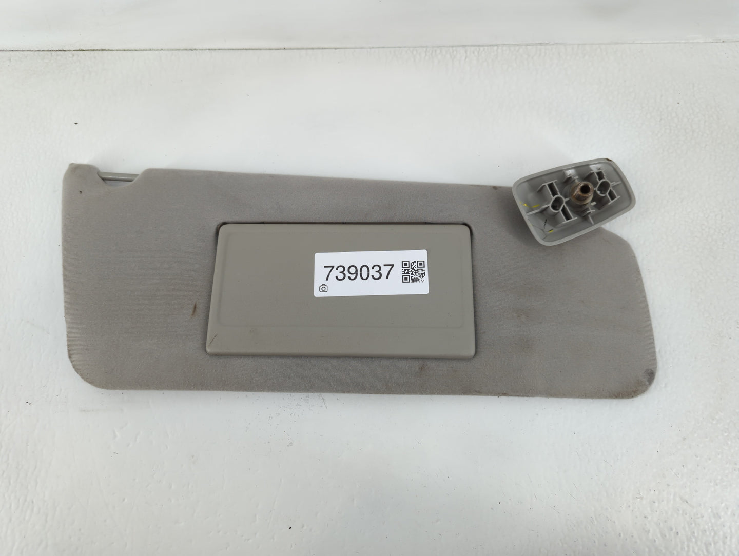 2004-2008 Ford F-150 Sun Visor Shade Replacement Passenger Right Mirror Fits Fits 2004 2005 2006 2007 2008 OEM Used Auto Par