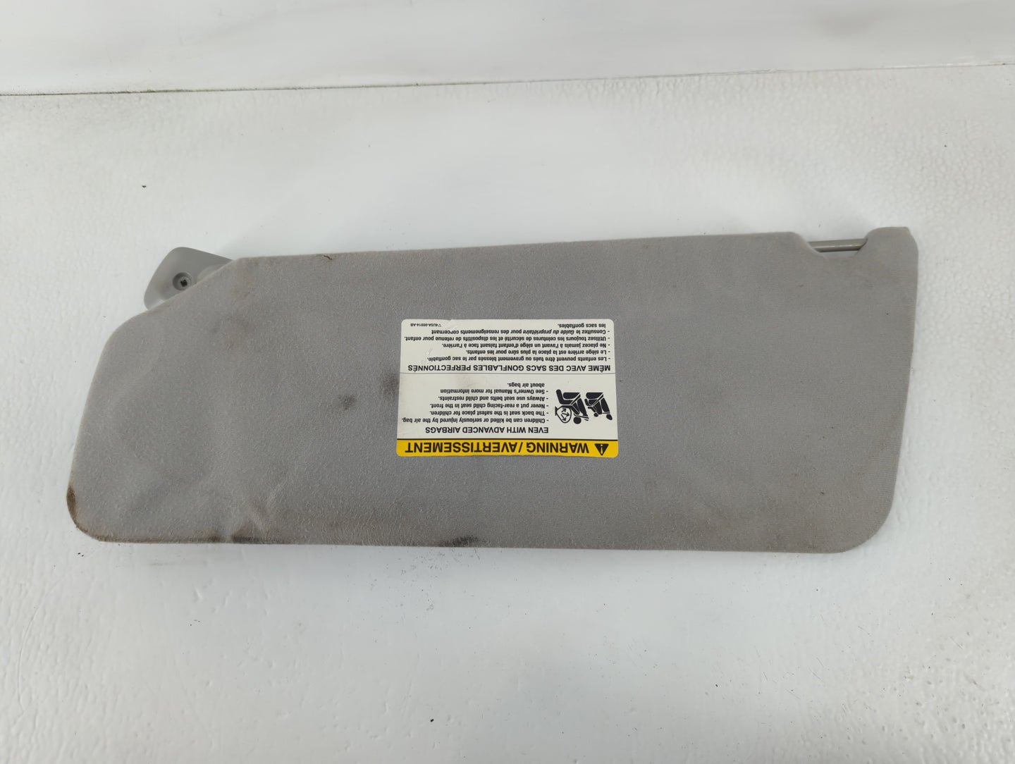 2004-2008 Ford F-150 Sun Visor Shade Replacement Passenger Right Mirror Fits Fits 2004 2005 2006 2007 2008 OEM Used Auto Par