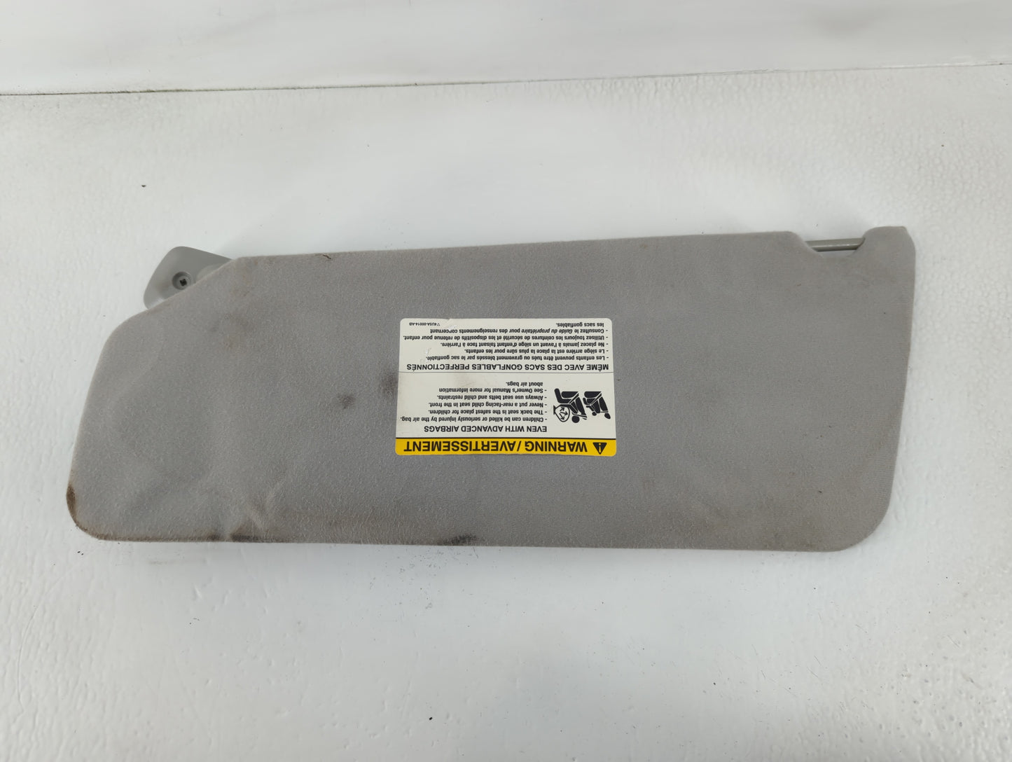 2004-2008 Ford F-150 Sun Visor Shade Replacement Passenger Right Mirror Fits Fits 2004 2005 2006 2007 2008 OEM Used Auto Par