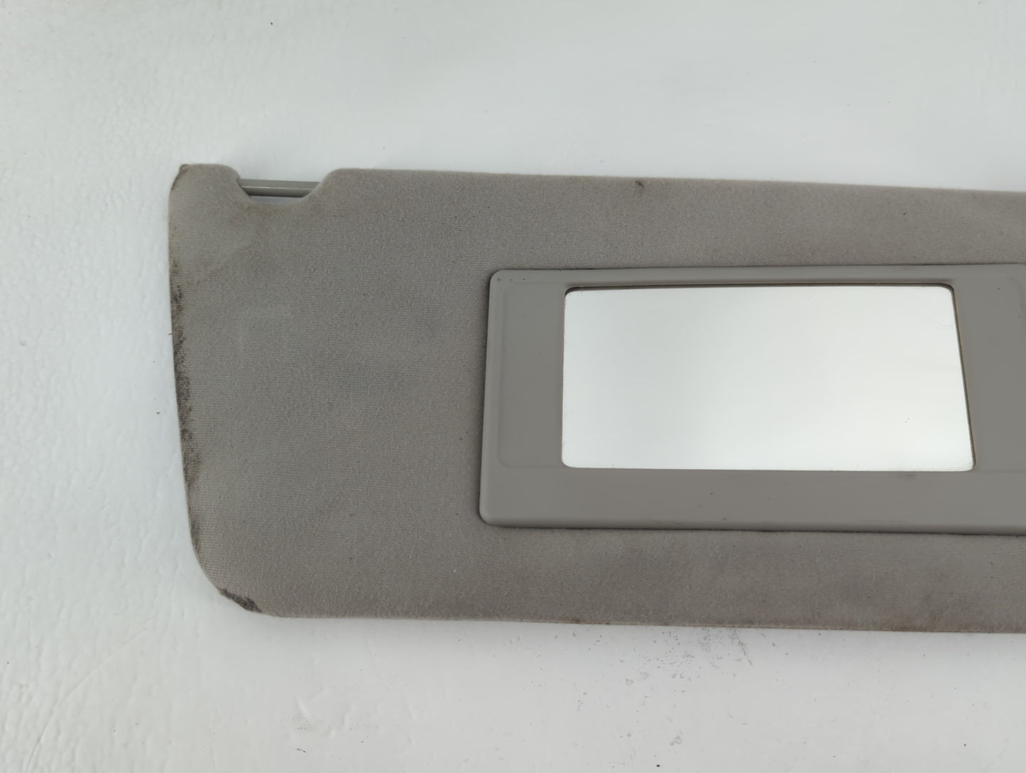 2004-2008 Ford F-150 Sun Visor Shade Replacement Passenger Right Mirror Fits Fits 2004 2005 2006 2007 2008 OEM Used Auto Par