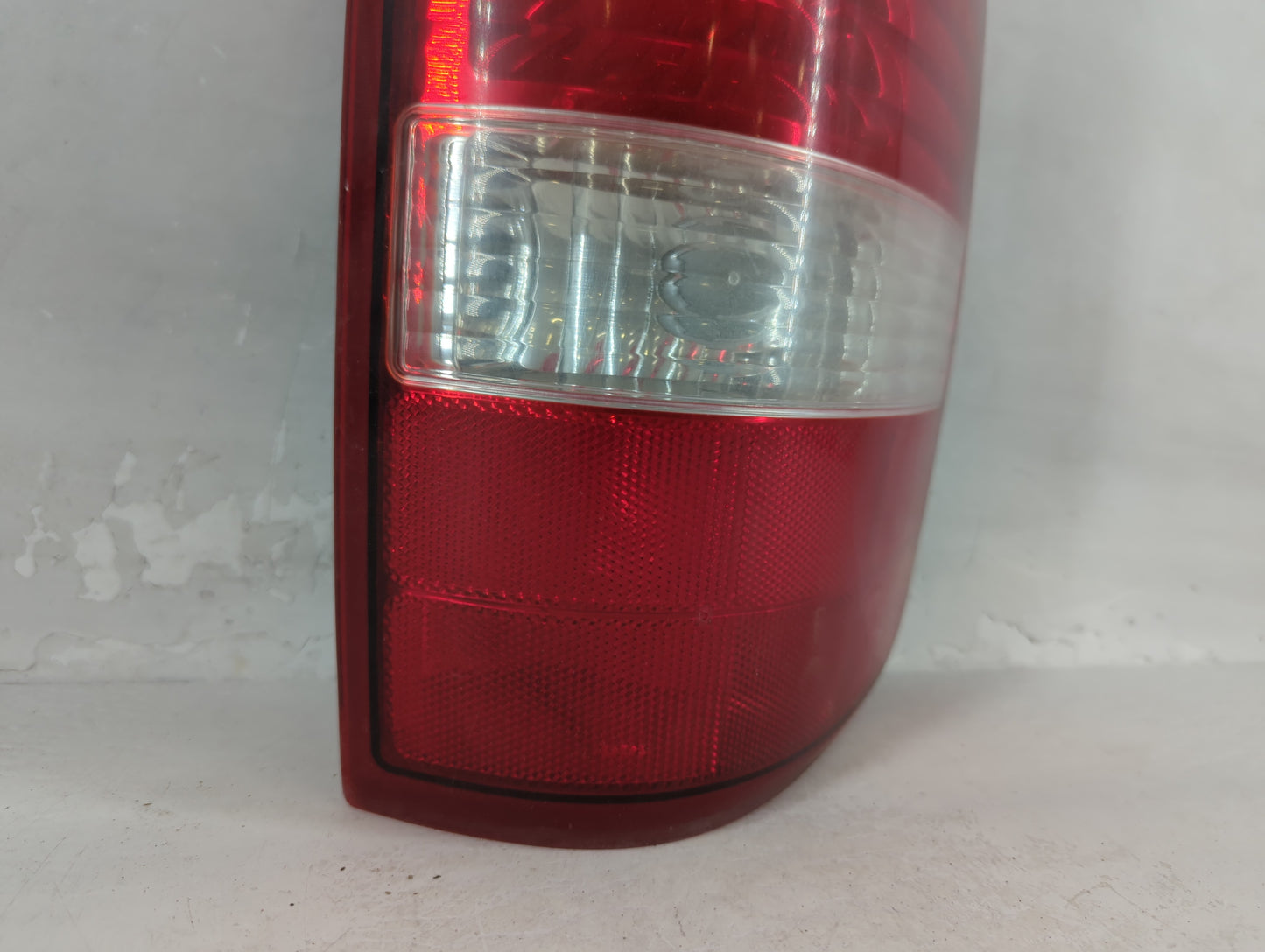2006-2008 Ford F-150 Tail Light Assembly Passenger Right OEM Fits Fits 2006 2007 2008 OEM Used Auto Parts - Oemusedautoparts