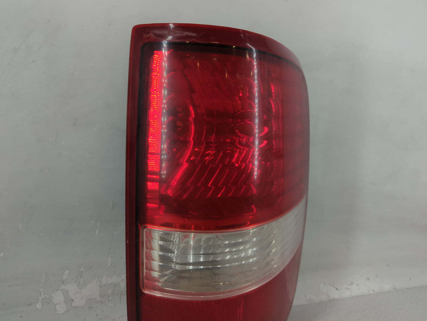 2006-2008 Ford F-150 Tail Light Assembly Passenger Right OEM Fits Fits 2006 2007 2008 OEM Used Auto Parts - Oemusedautoparts