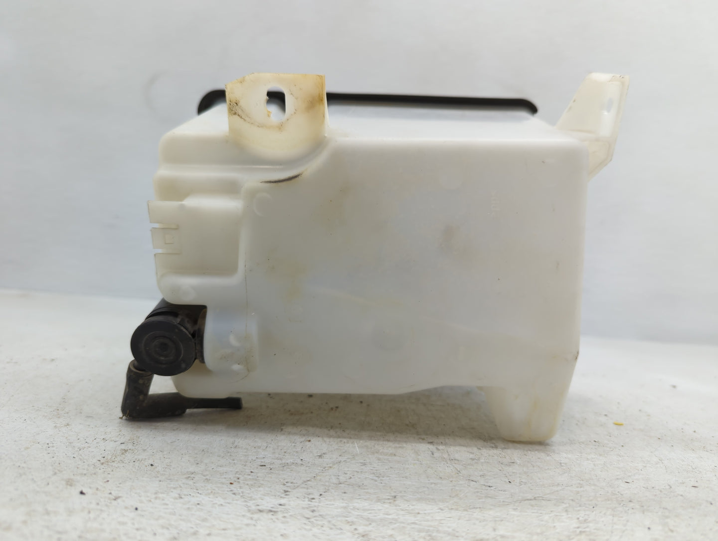 2007-2008 Ford F-150 Windshield Washer Fluid Reservoir Bottle Oem - Oemusedautoparts1.com