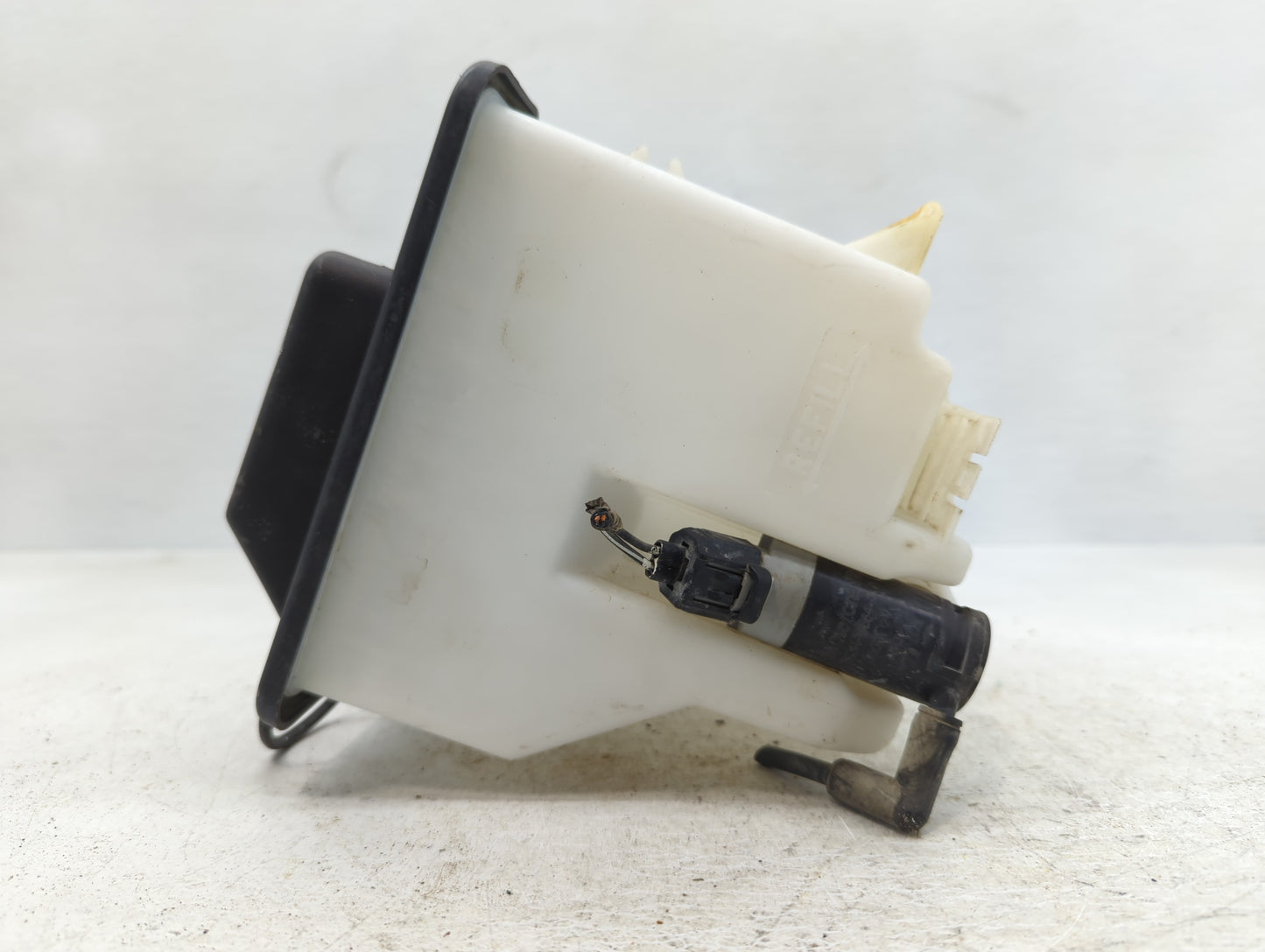 2007-2008 Ford F-150 Windshield Washer Fluid Reservoir Bottle Oem - Oemusedautoparts1.com