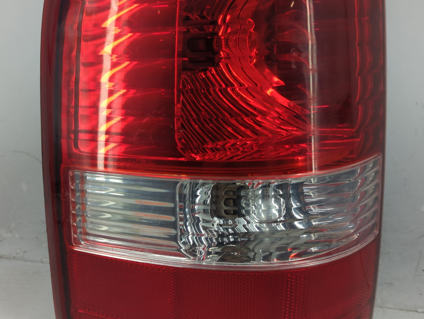 2004-2008 Ford F-150 Tail Light Assembly Driver Left OEM Fits Fits 2004 2005 2006 2007 2008 OEM Used Auto Parts - Oemusedaut