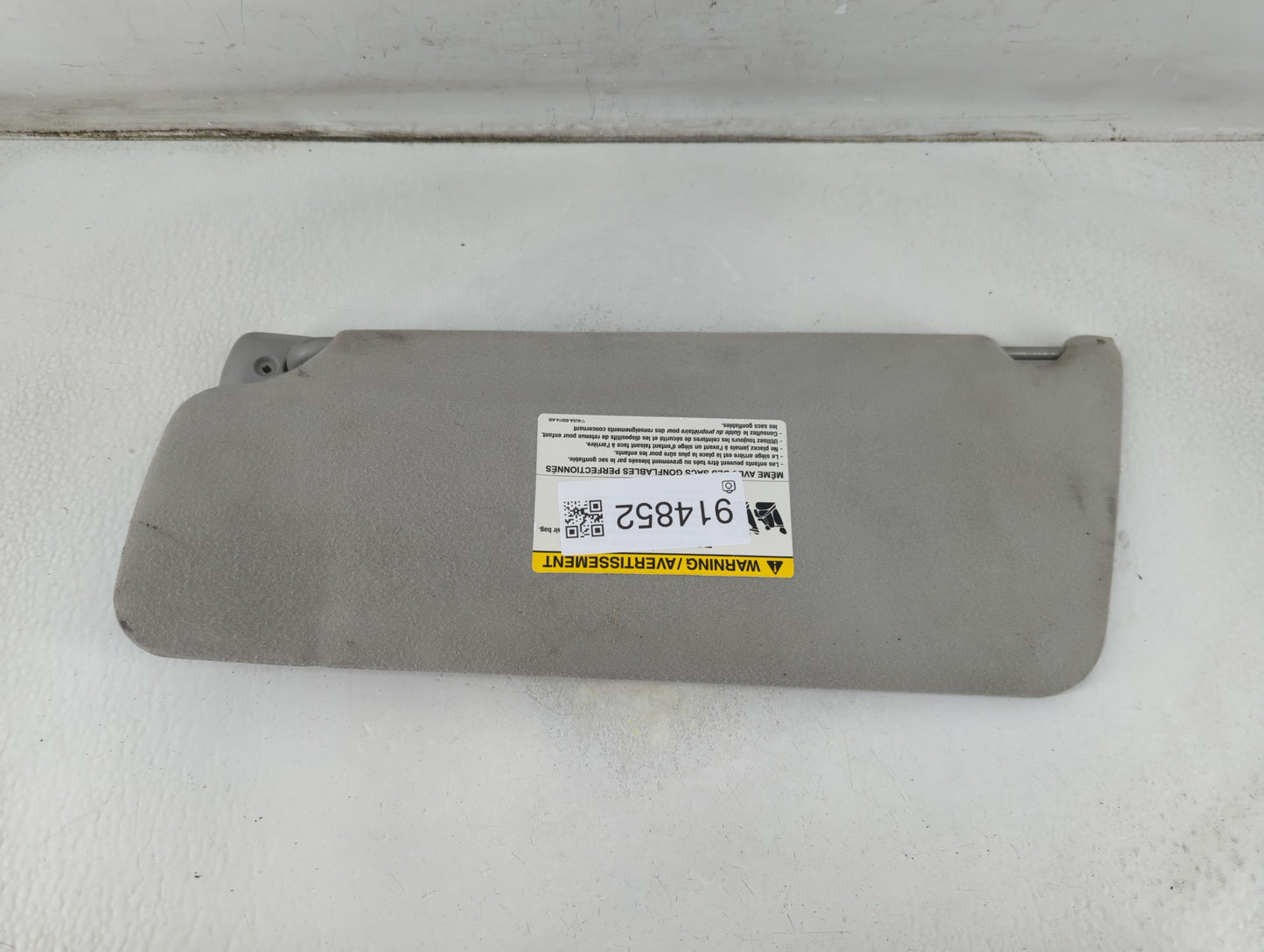 2004-2008 Ford F-150 Sun Visor Shade Replacement Passenger Right Mirror Fits Fits 2004 2005 2006 2007 2008 OEM Used Auto Par