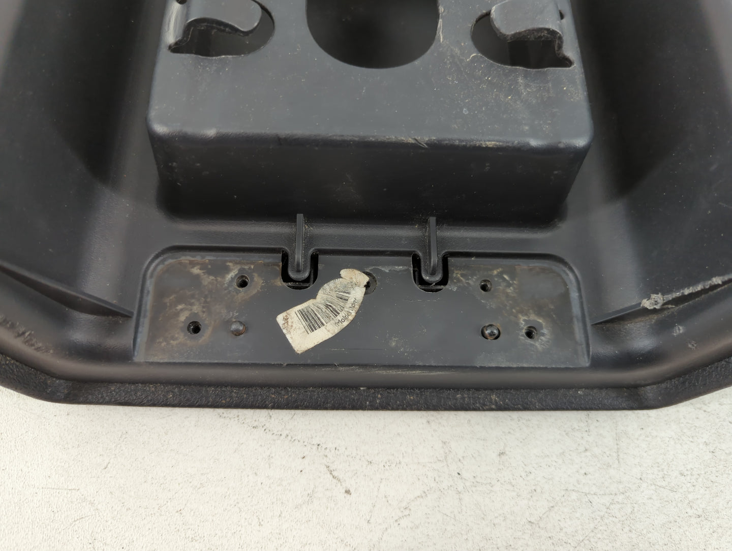 2008 Ford F-150 Center Console Armrest Cover Lid Fits OEM Used Auto Parts - Oemusedautoparts1.com