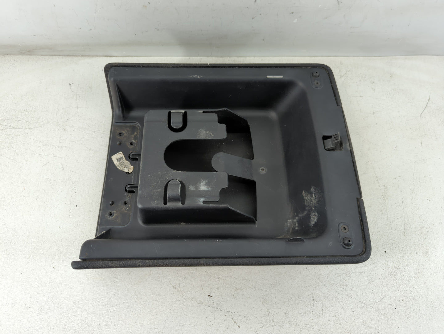 2008 Ford F-150 Center Console Armrest Cover Lid Fits OEM Used Auto Parts - Oemusedautoparts1.com
