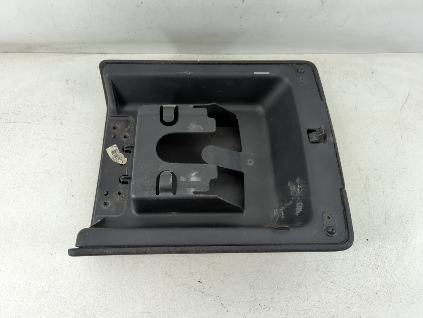 2008 Ford F-150 Center Console Armrest Cover Lid Fits OEM Used Auto Parts - Oemusedautoparts1.com