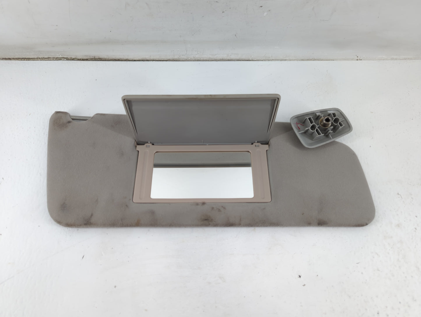 2004-2008 Ford F-150 Sun Visor Shade Replacement Driver Left Mirror Fits Fits 2004 2005 2006 2007 2008 OEM Used Auto Parts -