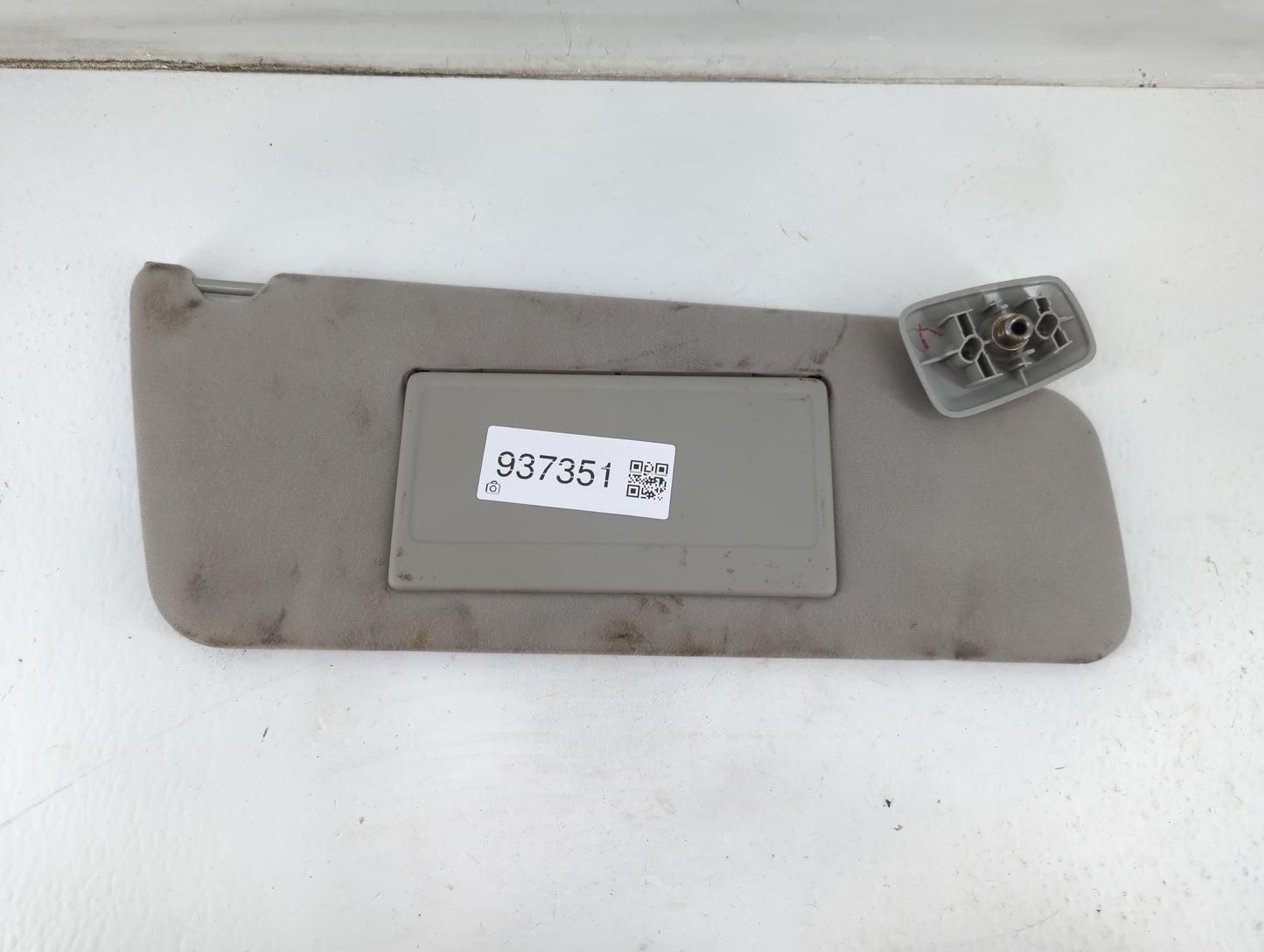 2004-2008 Ford F-150 Sun Visor Shade Replacement Driver Left Mirror Fits Fits 2004 2005 2006 2007 2008 OEM Used Auto Parts -