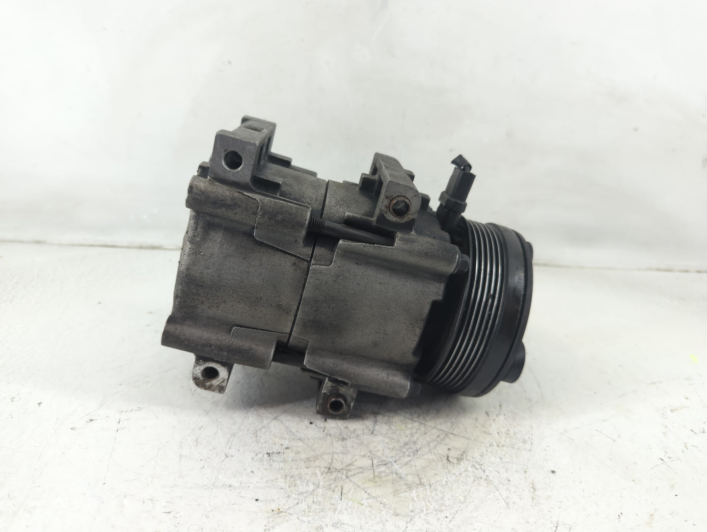 Ford F-250 Air Conditioning A/c Ac Compressor Oem - Oemusedautoparts1.com