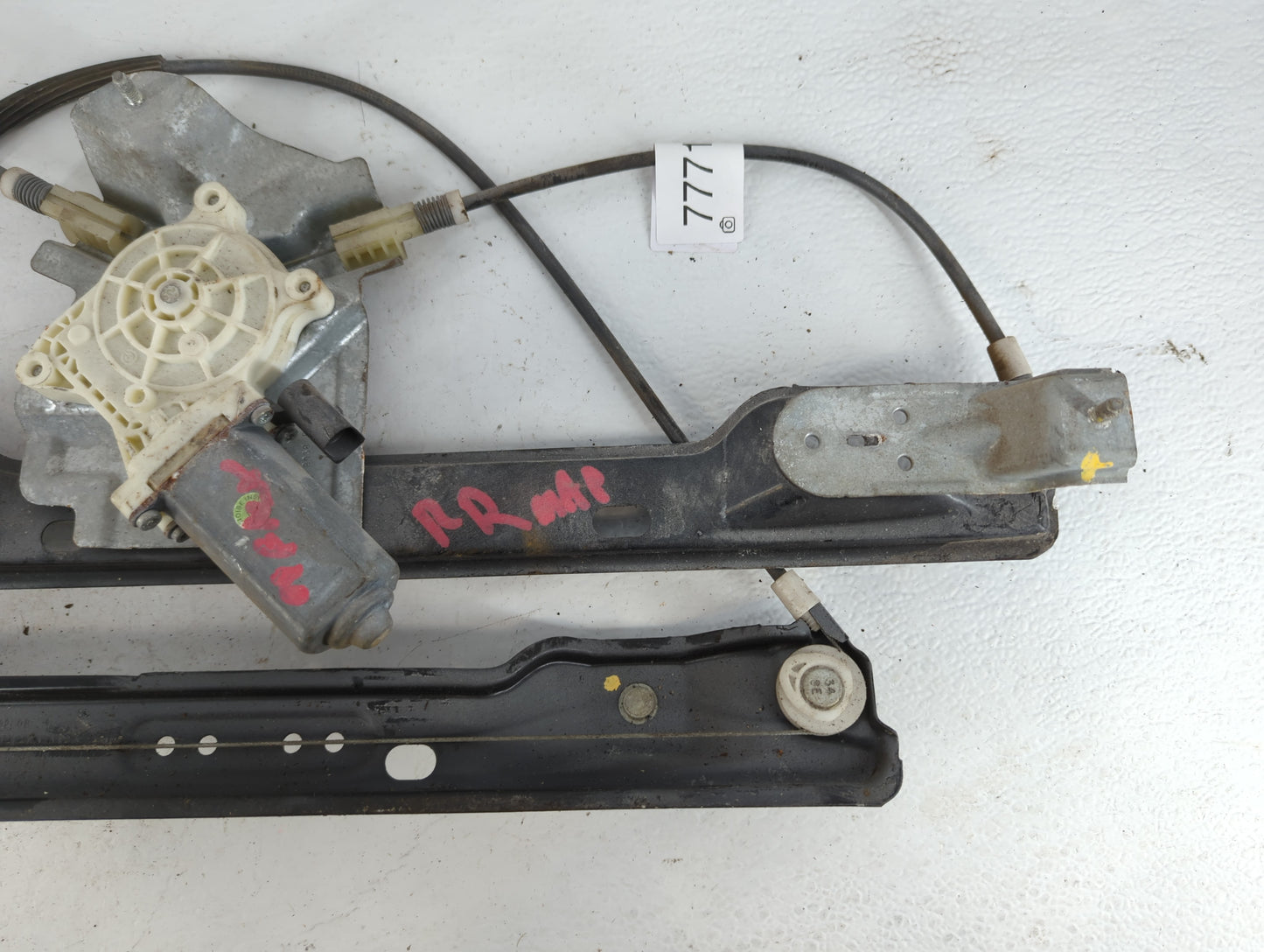 1999-2012 Ford F-250 Super Duty Window Regulator Right Passenger Rear - Oemusedautoparts1.com