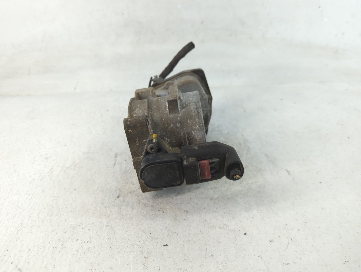 2005-2010 Ford F-250 Super Duty Throttle Body P/N:6L3E-AA Fits Fits 2004 2005 2006 2007 2008 2009 2010 OEM Used Auto Parts -