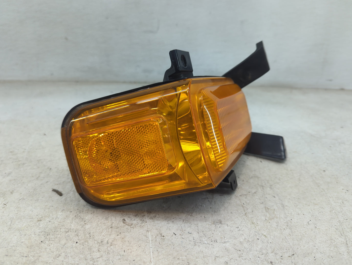 Ford F-350 Passenger Right Oem Head Light Headlight Lamp 1467108 - Oemusedautoparts1.com