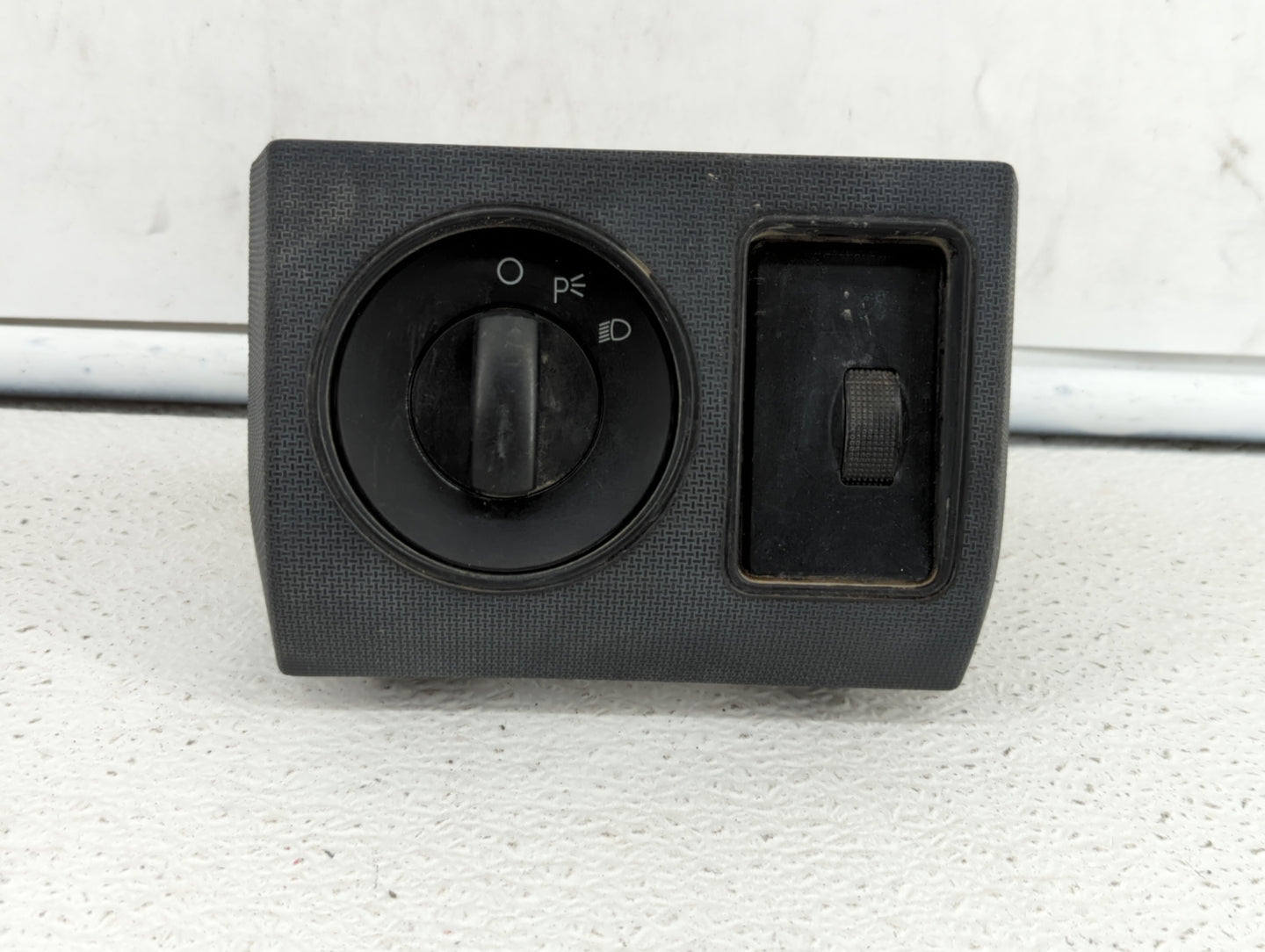 2007 Ford Edge Front Head Lamp Switch - Oemusedautoparts1.com