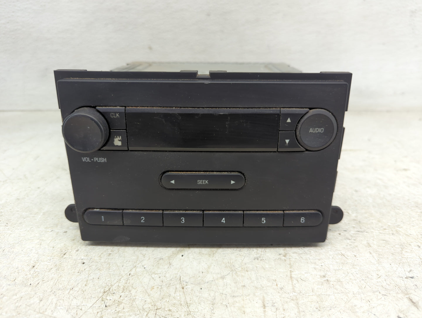 2008-2009 Ford F-350 Super Duty Radio AM FM Cd Player Receiver Replacement P/N:8C3T-18K810-AB Fits Fits 2008 2009 OEM Used A