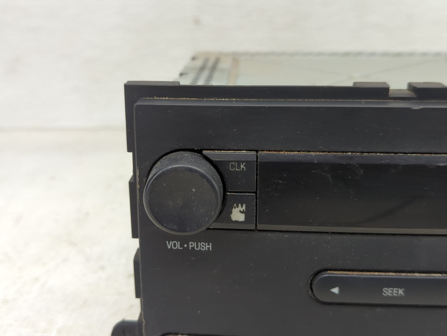2008-2009 Ford F-350 Super Duty Radio AM FM Cd Player Receiver Replacement P/N:8C3T-18K810-AB Fits Fits 2008 2009 OEM Used A