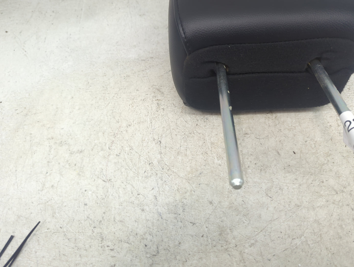 2008 Ford F150 Headrest Head Rest Front Driver Passenger Seat Fits OEM Used Auto Parts - Oemusedautoparts1.com