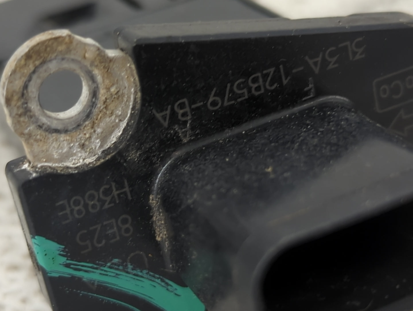 Ford F150 Mass Air Flow Meter Maf 1487512 - Oemusedautoparts1.com