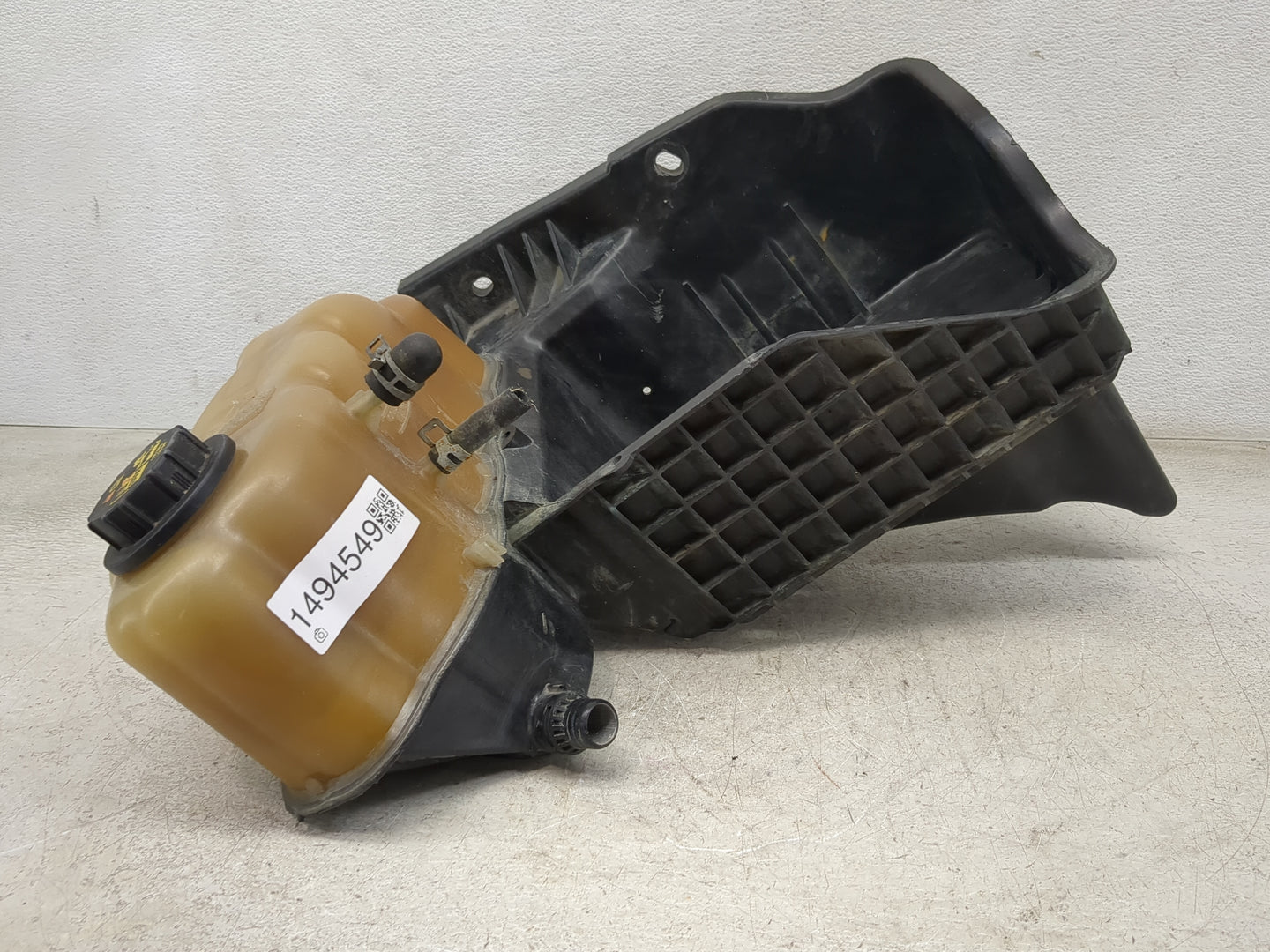 Ford F250sd Radiator Coolant Overflow Expansion Tank Bottle - Oemusedautoparts1.com