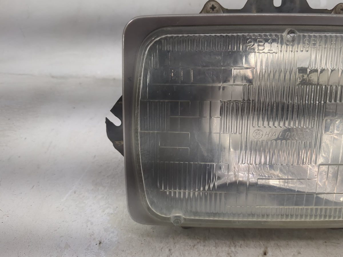 Ford F250sd Driver Left Oem Front Light Lamp - Oemusedautoparts1.com