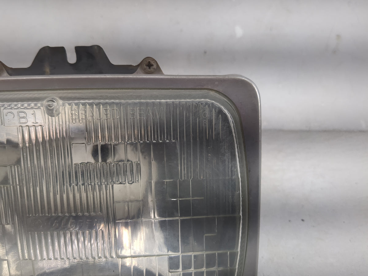 Ford F250sd Driver Left Oem Front Light Lamp - Oemusedautoparts1.com