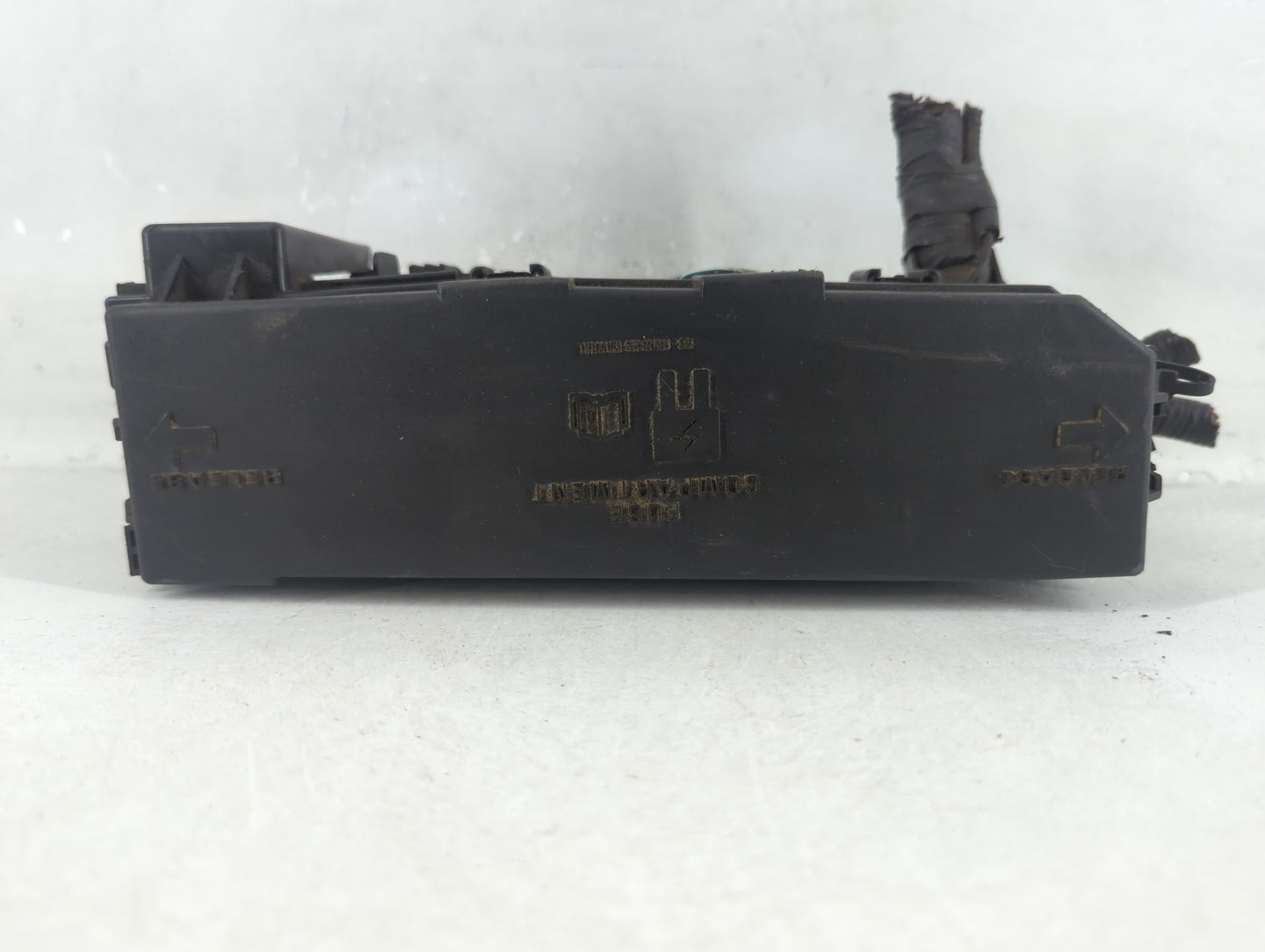 2008-2018 Ford Focus Fusebox Fuse Box Relay Module Tipm 8s4t-14a003 Ac - Oemusedautoparts1.com