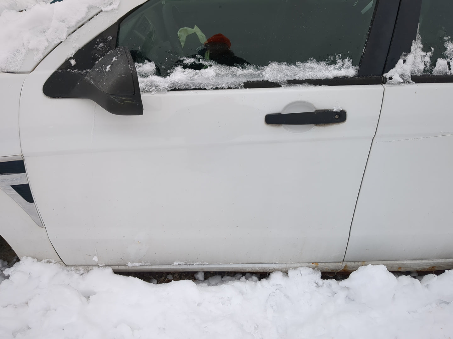 2008-2011 Ford Focus Driver Front Door Oem 1260259 - Oemusedautoparts1.com