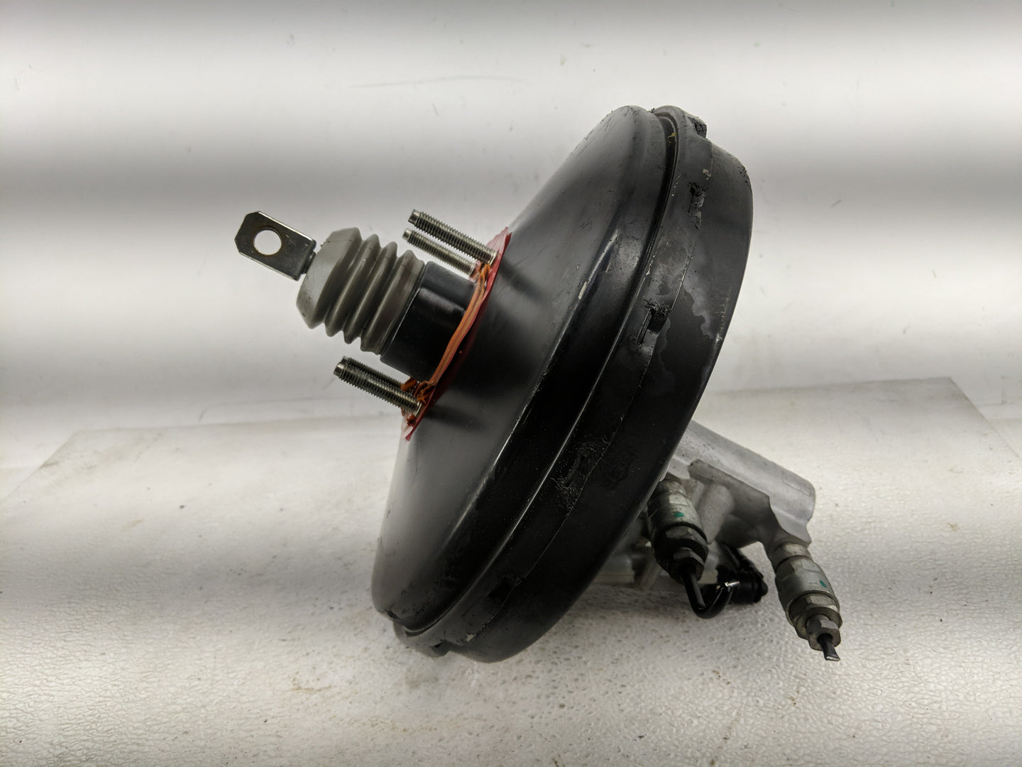 2008 Ford Focus Power Brake Booster Oem 1290572 - Oemusedautoparts1.com