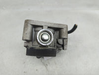 2008-2011 Ford Focus Throttle Body P/N:8S4E-9F991-AD Fits Fits 2008 2009 2010 2011 2012 2013 OEM Used Auto Parts - Oemusedau