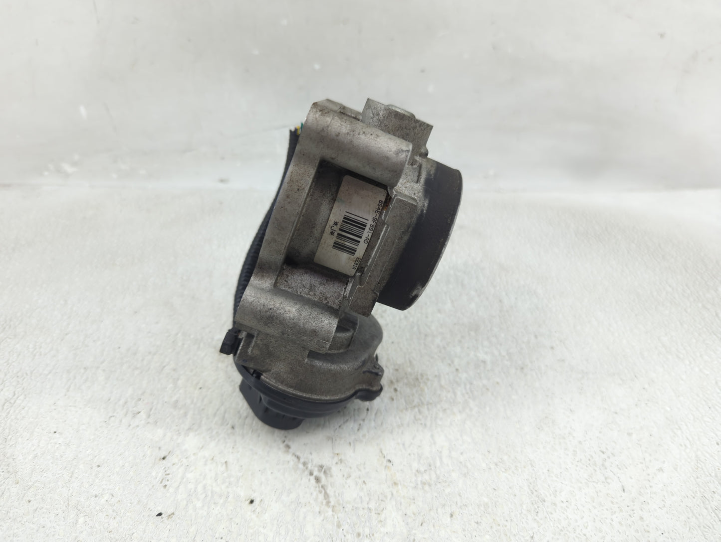 2008-2011 Ford Focus Throttle Body P/N:8S4E-9F991-AD Fits Fits 2008 2009 2010 2011 2012 2013 OEM Used Auto Parts - Oemusedau