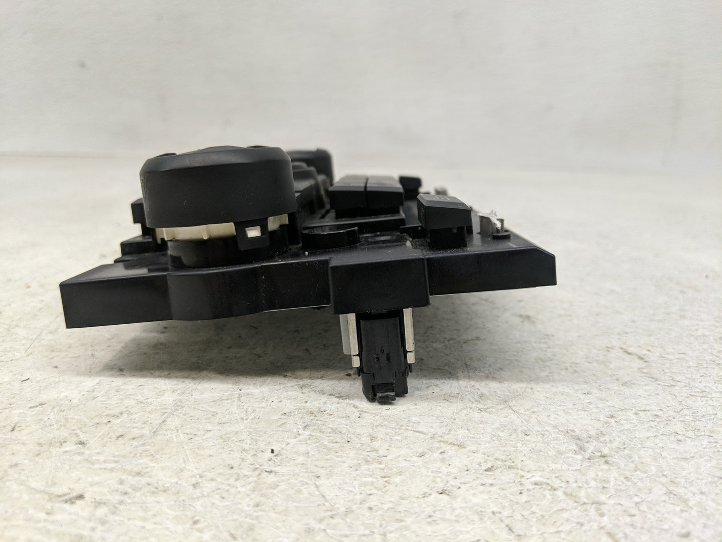 2008-2008 Ford Focus Radio Control Panel - Oemusedautoparts1.com