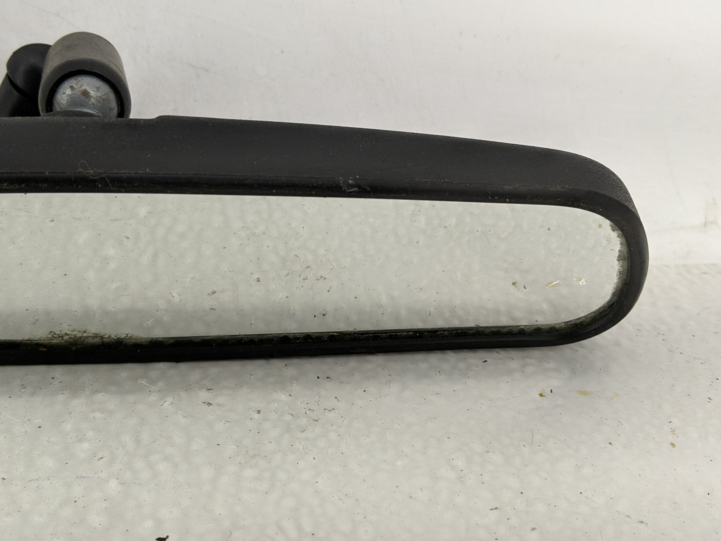 2008 Ford Focus Interior Rear View Mirror Replacement OEM P/N:E8011681 Fits OEM Used Auto Parts - Oemusedautoparts1.com
