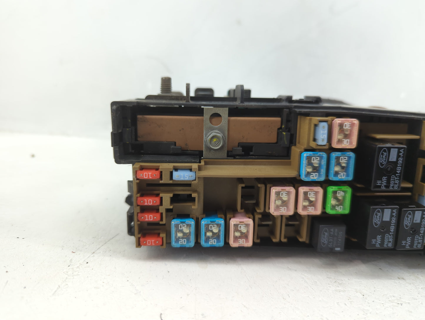 2008-2011 Ford Focus Fusebox Fuse Box Panel Relay Module P/N:3B01A0101 Fits Fits 2008 2009 2010 2011 OEM Used Auto Parts - O