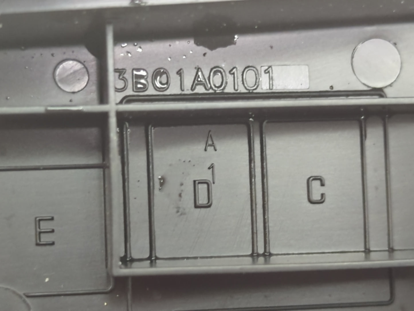 2008-2011 Ford Focus Fusebox Fuse Box Panel Relay Module P/N:3B01A0101 Fits Fits 2008 2009 2010 2011 OEM Used Auto Parts - O