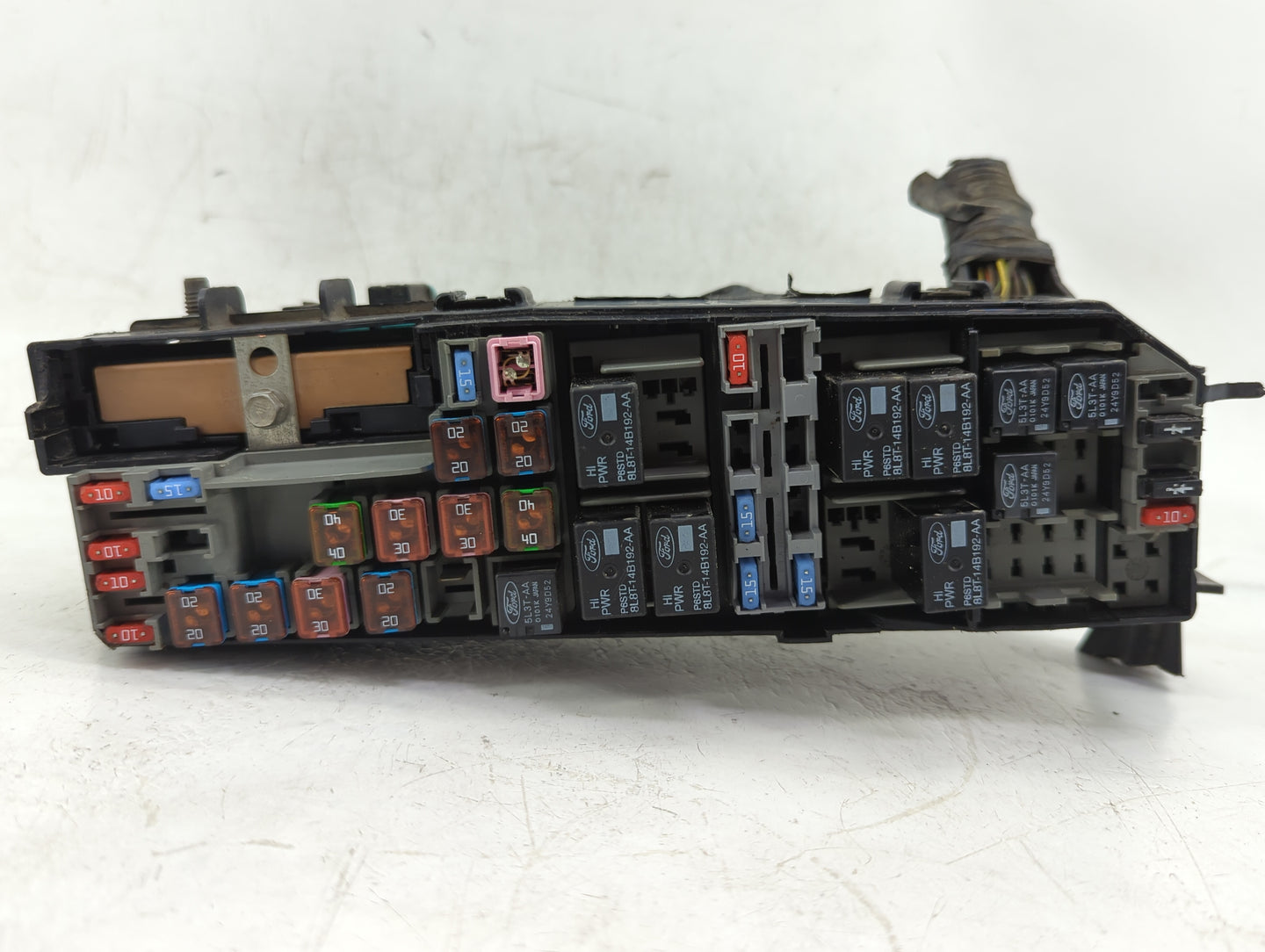 2008-2011 Ford Focus Fusebox Fuse Box Panel Relay Module P/N:3B01A0101 Fits Fits 2008 2009 2010 2011 OEM Used Auto Parts - O