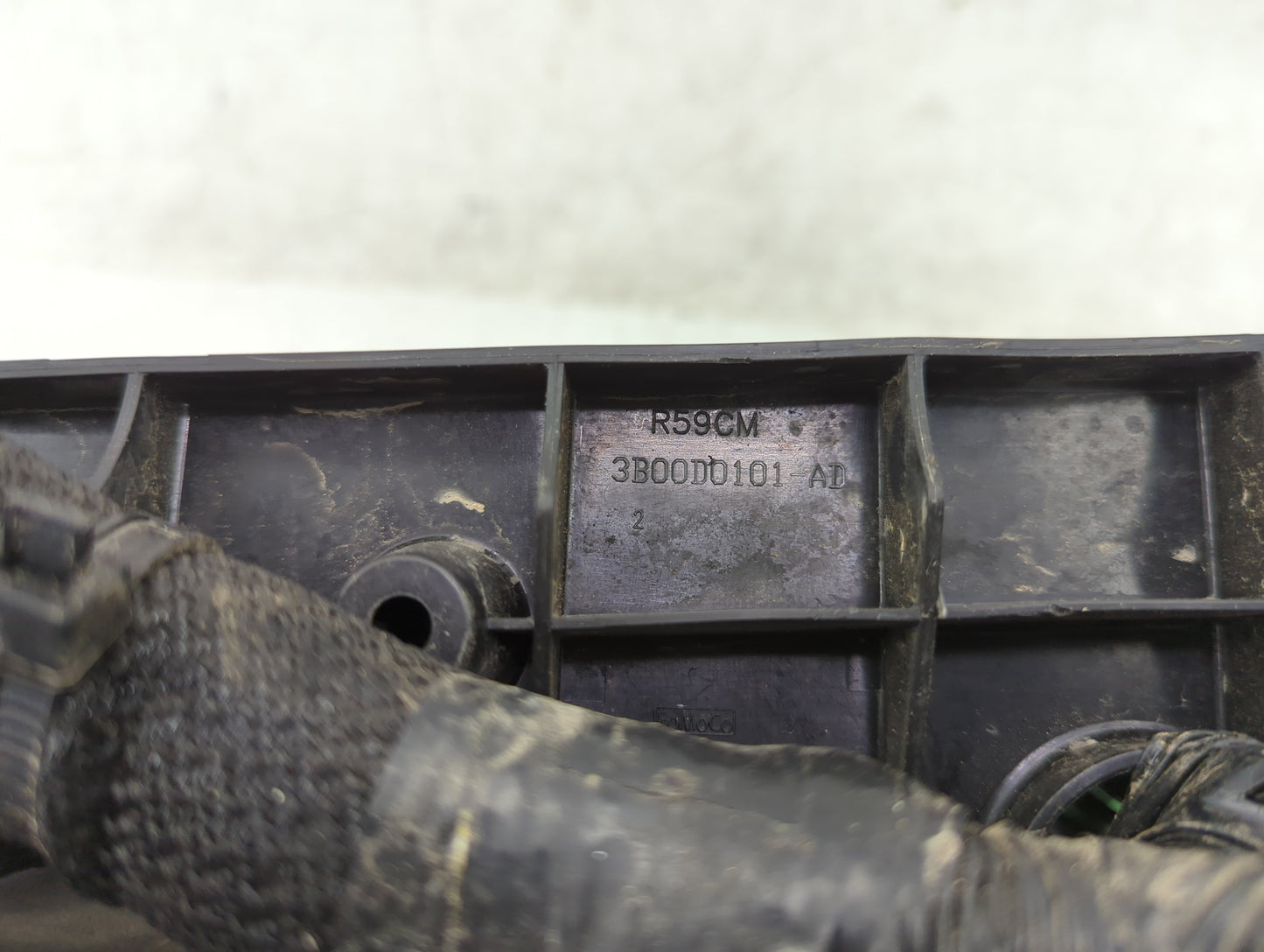 2008-2011 Ford Focus Fusebox Fuse Box Panel Relay Module P/N:3B01A0101 Fits Fits 2008 2009 2010 2011 OEM Used Auto Parts - O