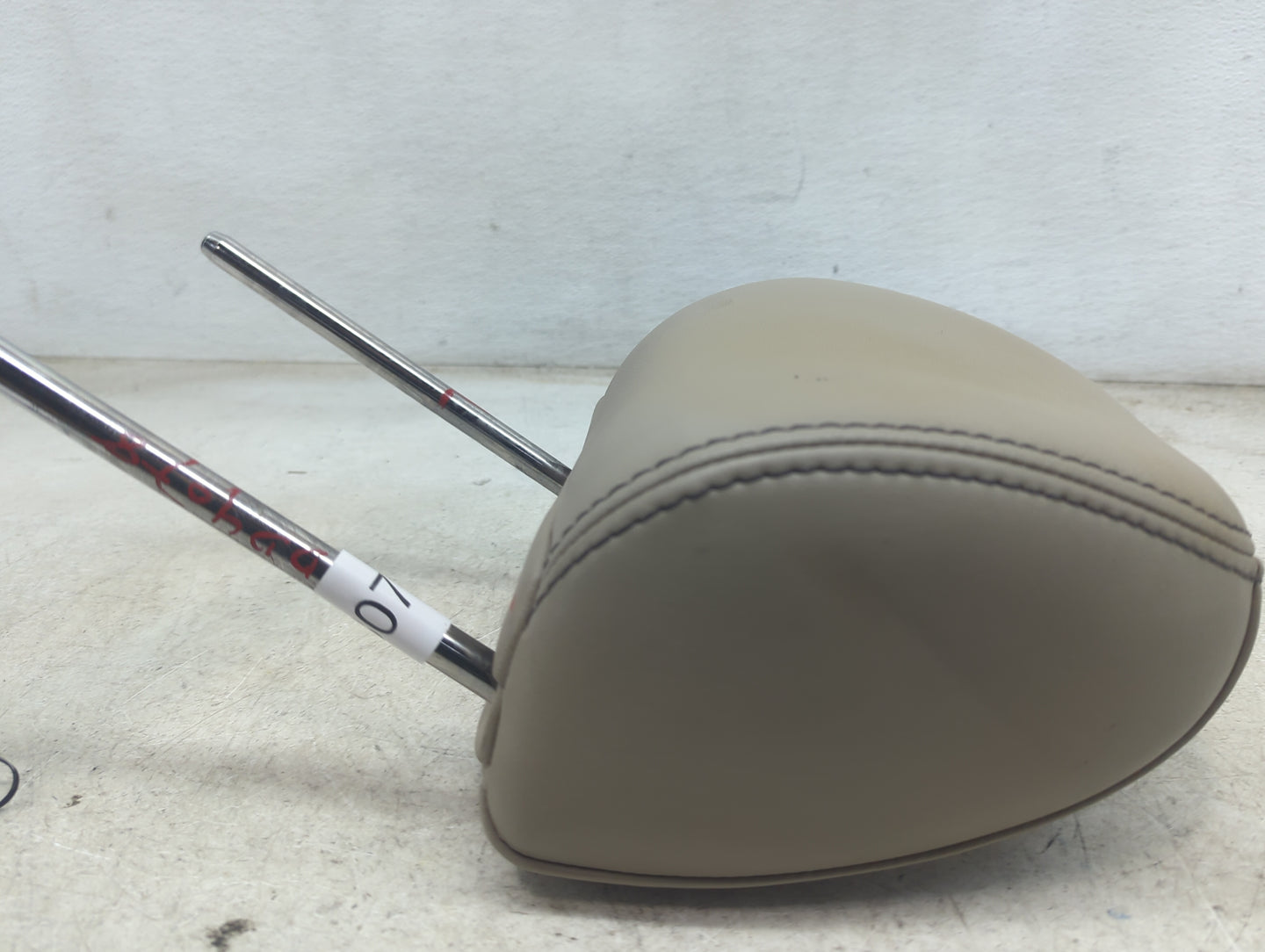 2008 Ford Focus Headrest Head Rest Front Driver Passenger Seat Fits OEM Used Auto Parts - Oemusedautoparts1.com